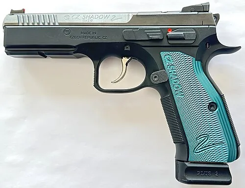 CZ Shadow 2 — pistolet samopowtarzalny, widok z boku.